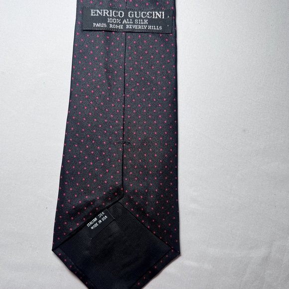 Sophisticated Black Tie with red Dots - Picture 3 of 5